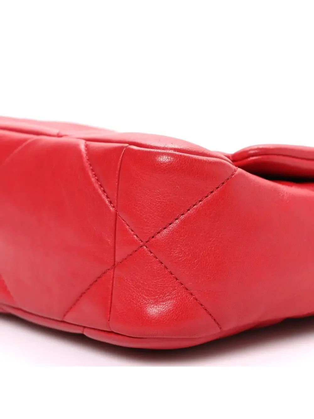 Lambskin Quilted Medium Chanel 19 Flap #358492C28B